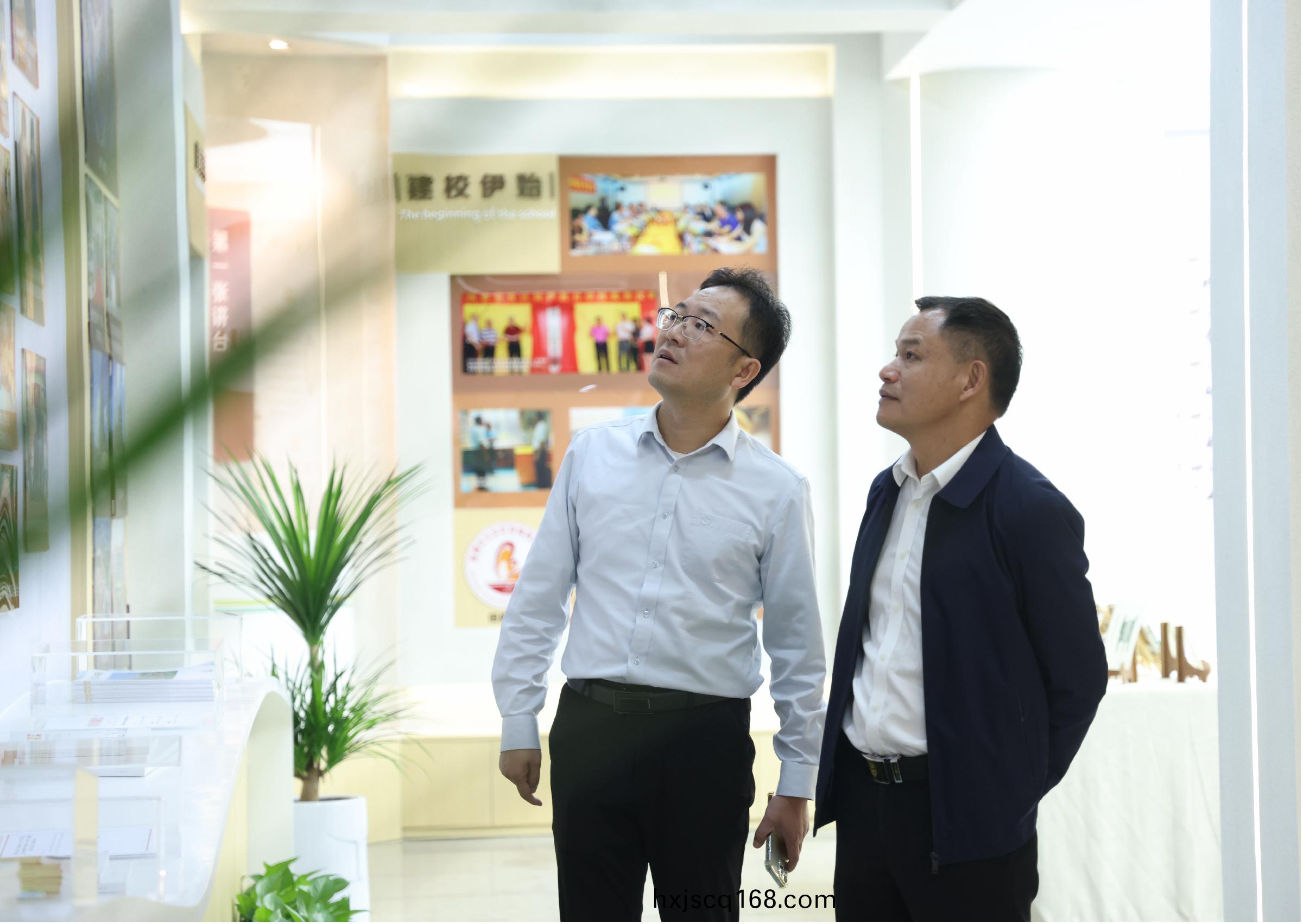 蓡(shen)觀(guan)校史(shi)館.jpg 蓡觀(guan)校(xiao)史館.jpg