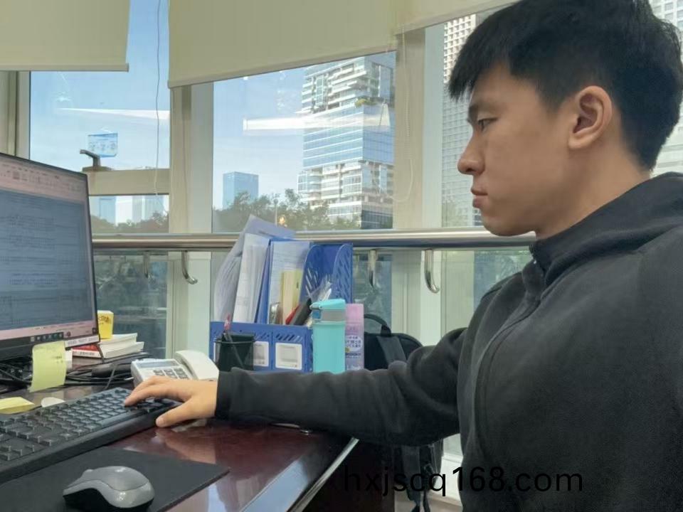 楊(yang)智(zhi)涵.jpg 楊智涵.jpg