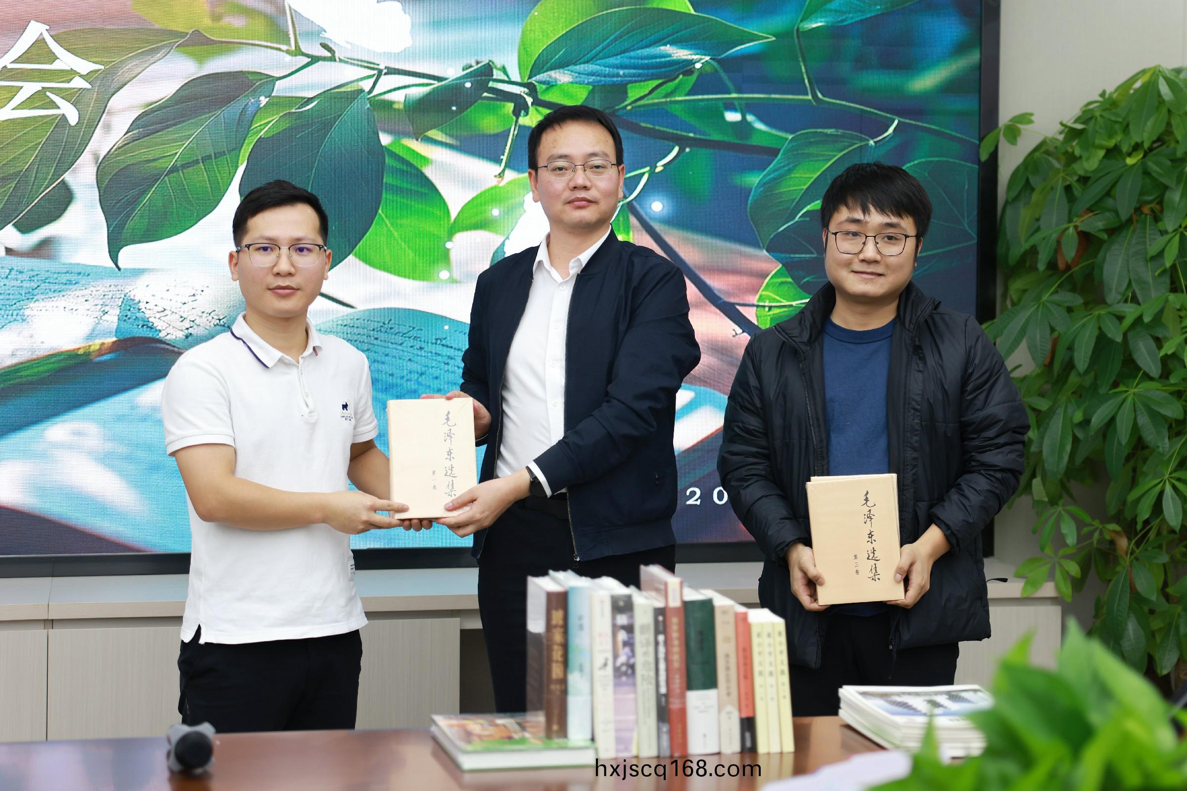 1G4A9535.jpg 1G4A9535.jpg