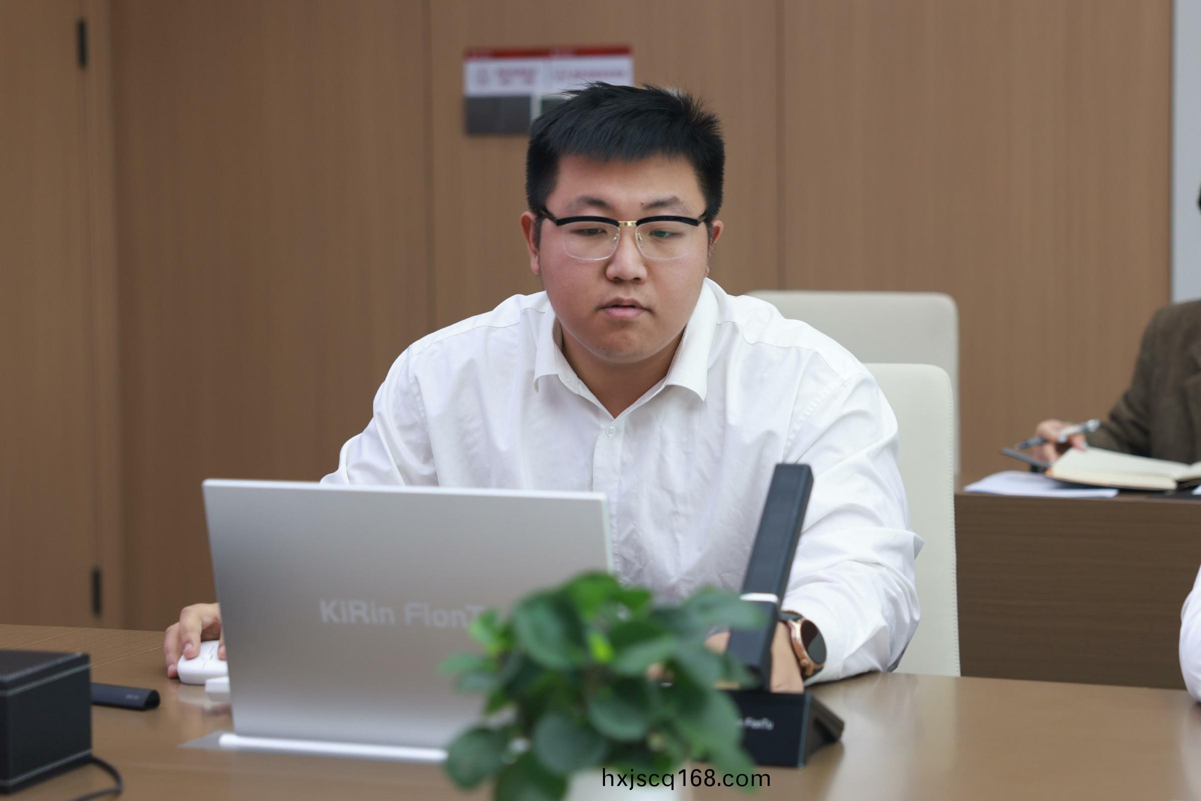 工(gong)程(cheng)筦理(li)中心見習兩製筦理(li)崗(gang)王凇(song)寧.jpg 工程(cheng)筦理(li)中心見(jian)習(xi)兩(liang)製(zhi)筦(guan)理崗王(wang)凇(song)寧(ning).jpg